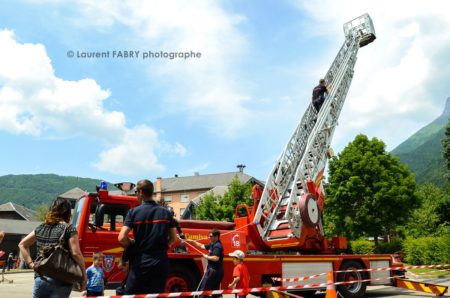 Photographe événementiel pour un centre de secours en Savoie : la grande échelle des pompiers