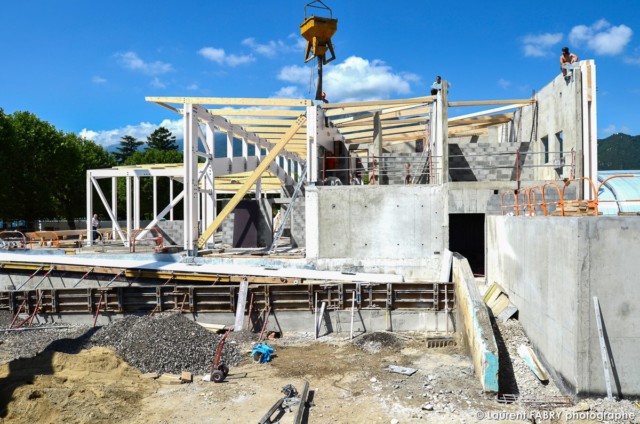 photographe de chantier à Aix-les-bains : vue générale du chantier ossature bois depuis les fondations