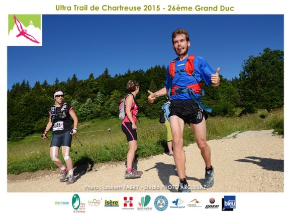 Photographe de trail en Chartreuse : un coureur du trail du grand duc de Chartreuse au niveau de la Bruyère