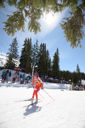 Photographe de ski nordique en Savoie : une compétitrice de biathlon en Savoie