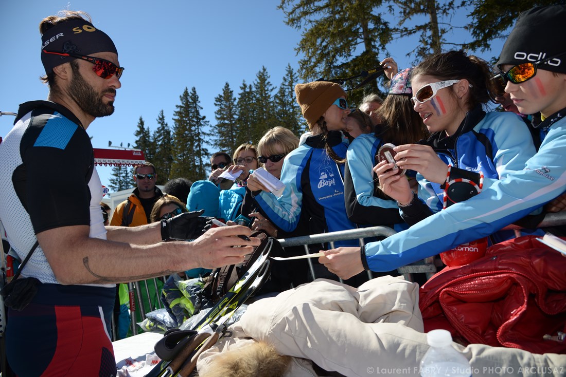 Photographe de ski nordique en Savoie : signatures d'autographes pour Simon Fourcade à Méribel