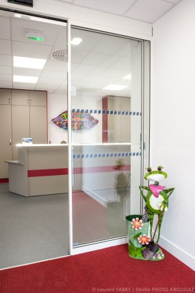 Photographe de décoration médicale pour un cabinet dentaire près de Chambéry