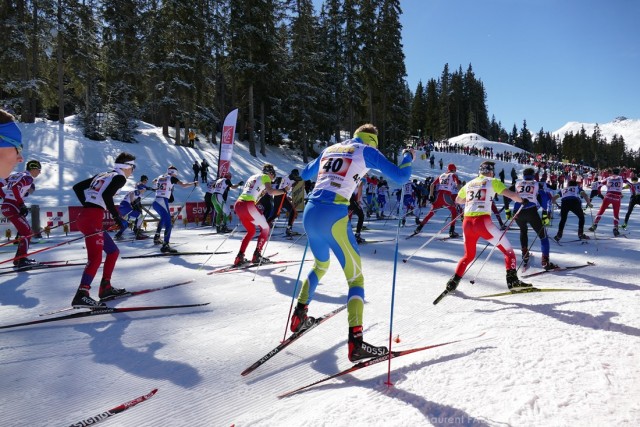 Photographe de ski nordique en Savoie : top départ d'une course de ski nordique