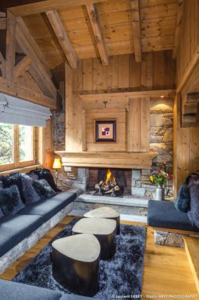 Photographe chalets de montagne à Méribel (3 Vallées) : salon cheminée