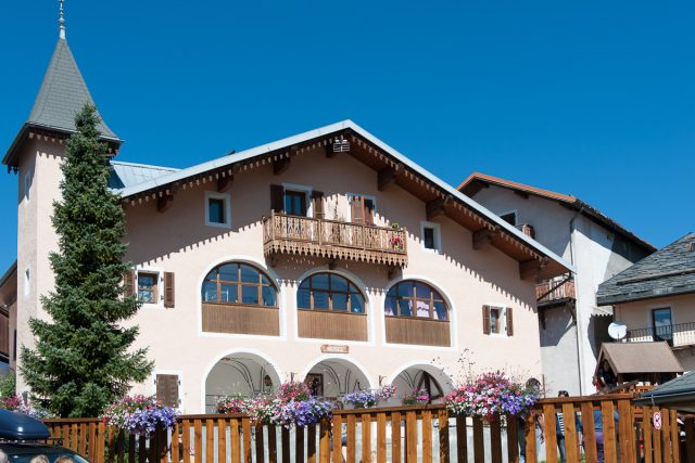 Photographe tourisme sur une fête de village en Savoie : le musée du village des Allues