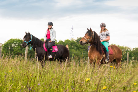Photographe en Auvergne Rhône Alpes : shooting photo équestre de l'inauguration des circuits itinérants équestres et d'attelage des Vals du Dauphine