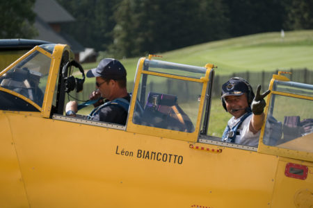 Photographe tourisme sur un meeting aérien : départ en avion