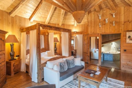 Hotel photographer in Megève : une des chambres de Fermes de Marie, ensemble de chalets de luxe 5 étoiles