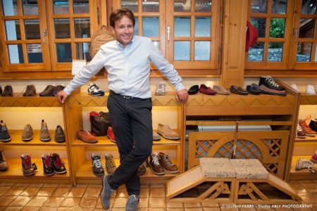 Antoine Allard, Petit Fils D'Armand Allard, L'inventeur Du Fuseau, Dans La Boutique Familiale De Prêt à Porter De La Marque AAllard (accessoires)