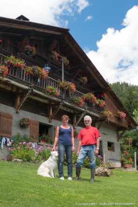 Nadine Seigneur, agricultrice, et son père