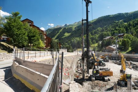 Photographe de chantier dans une station des Alpes : le projet l'Hévana, route du centre à Méribel