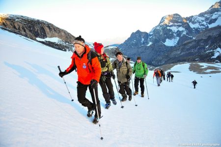 photographe outdoor dans les Alpes : premiers rayons de soleil sur la Vanoise