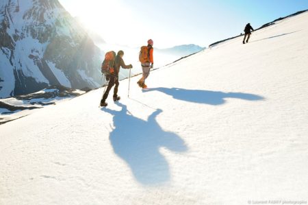 Photographe Outdoor Dans Les Alpes : Le Soleil Se Lève Sur La Grande Casse