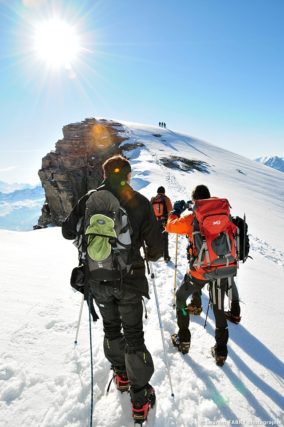 photographe outdoor dans les Alpes :sur la crête de la pointe de la Réchasse