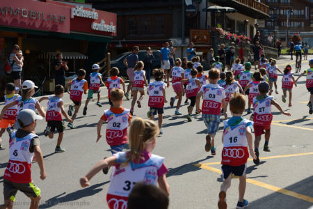 Photographe de trail running en Suisse : départ d'une course enfants