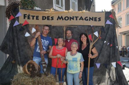 Photographe événementiel sur une fête des montagnes dans les Alpes : photobox