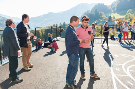 Photographe Architecture En Savoie Pour Une Collectivité : Inauguration Sur La Cour De L'école