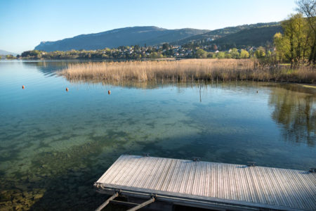 Photographe urbanisme pour une collectivité dans les Alpes (Aix-les-Bains) : la baie de Memard sur le lac du Bourget