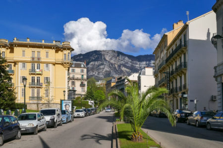 Photographe Urbanisme Pour Une Collectivité Dans Les Alpes (Aix-les-Bains) : L'avenue Charles De Gaule, Sous Le Mont Revard