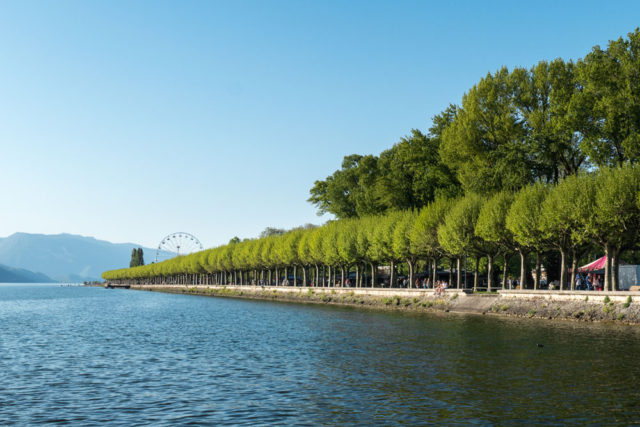 Photographe urbanisme pour une collectivité dans les Alpes (Aix-les-Bains) : l'esplanade du Lac du Bourget,