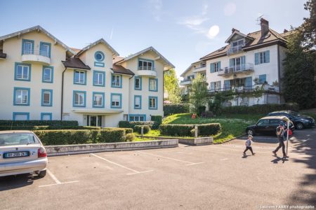 Photographe immobilier pour un appartement près d'Annecy : un environnement protégé