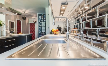 Photographe immobilier pour un appartement à Chambéry : évier de cuisine