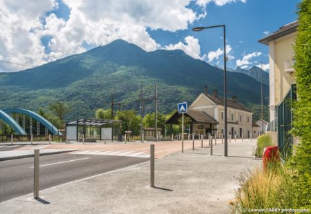 Parvis De La Gare De Saint-Avre (Savoie), Réalisation EVS : Reportage Urbanisme En Maurienne