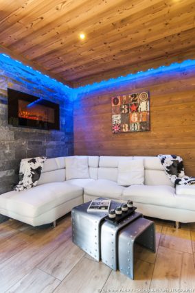 Shooting photo immobilier dans les Alpes : le salon de l'appartement