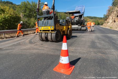 Photographe Professionnel BTP Rhône-Alpes : Enrobé à Froid En Lozère Par Colas