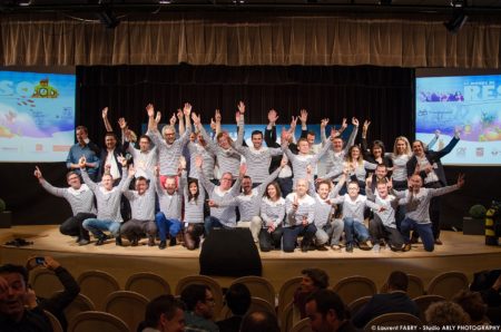 Photographe événementiel à Chambéry : photo de groupe des lauréats 2018 du Réseau Entreprendre Savoie