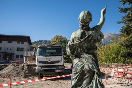 Photographe BTP En Savoie : Monument Aux Morts Place De L'hôtel De Ville à Ugine