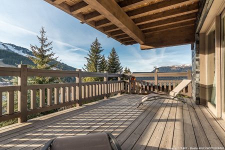 Photographe Chalet à Courchevel : Immense Terrasse Du Chalet De Luxe