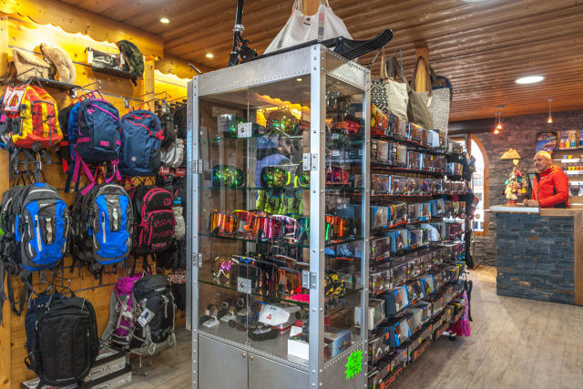 Photographe magasin de ski dans les Alpes (73) : articles en rayon