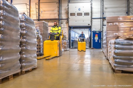 Entrepôt logistique dans une usine de pâtes en Savoie