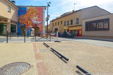 Photographe professionnel près de Lyon sur un chantier Colas : places de parking rue de la république à Genas