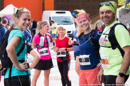 Sourires Avant Le Départ Du Trail En Savoie (EDF Trail 2019)