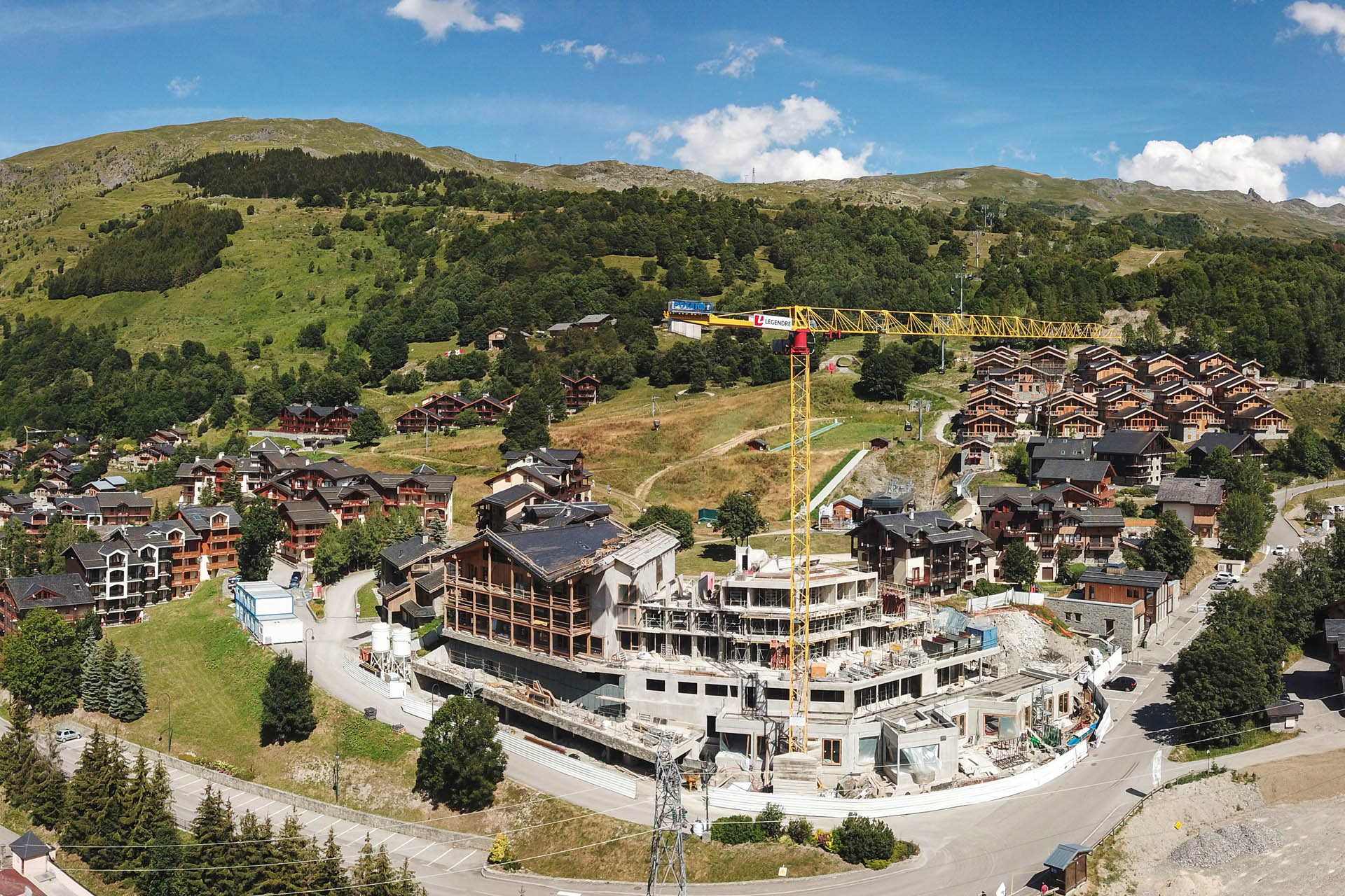 photographe vidéaste drone sur un chantier en Savoie