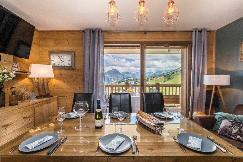 Photographe location immobilière en Maurienne : salon salle à manger