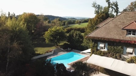 reportage immobilier près d'Annecy (capture d'écran de la vidéo drone)