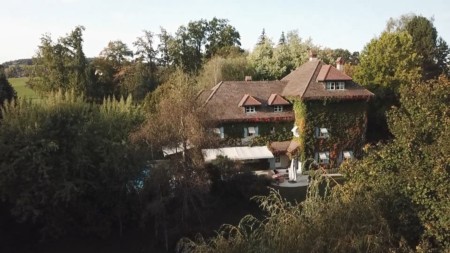 shooting immobilier par drone (capture d'écran de la vidéo)