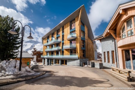 Photographe architecture à Tignes (73) le Diamond Rock, un hôtel 5 étoiles, n'ouvrira qu'en 2021