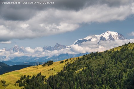 Le Mont Blanc Entre Deux Bandes De Nuages - Site De Vente Paysages Du Mont Blanc