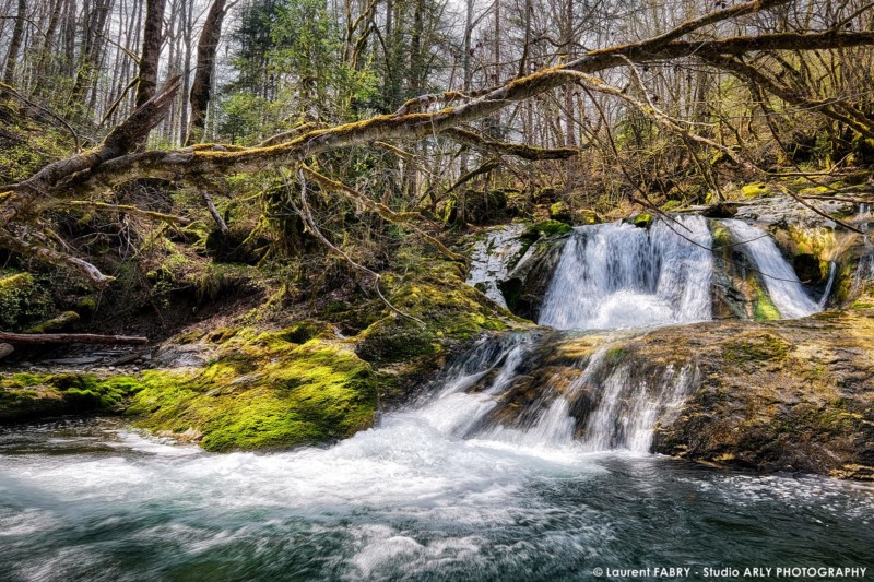 Une cascade non loin de la cascade du Pissieux, dans le massif des Bauges