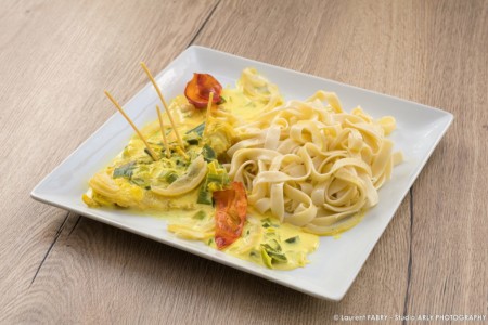 Plat De Pâtes Et Fondue De Poireaux, Hôtel Les Essarts, Valloire