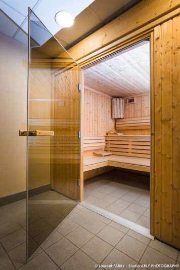 entrée du sauna, Hôtel les Essarts, Savoie