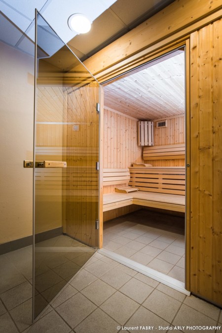 Entrée Du Sauna, Hôtel Les Essarts, Savoie