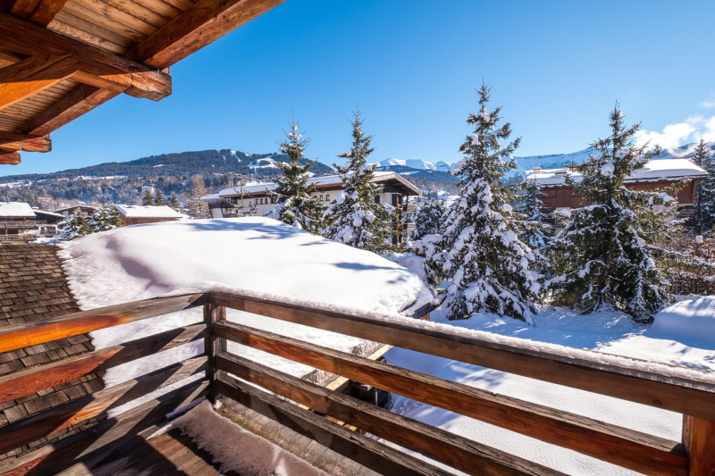 Vue balcon d'un chalet de prestige à Megève