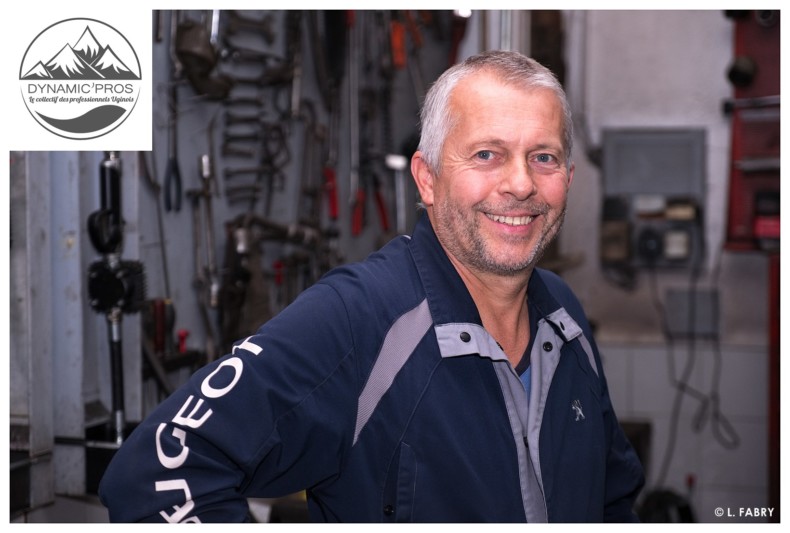 portrait d'un patron de garage automobile en Savoie