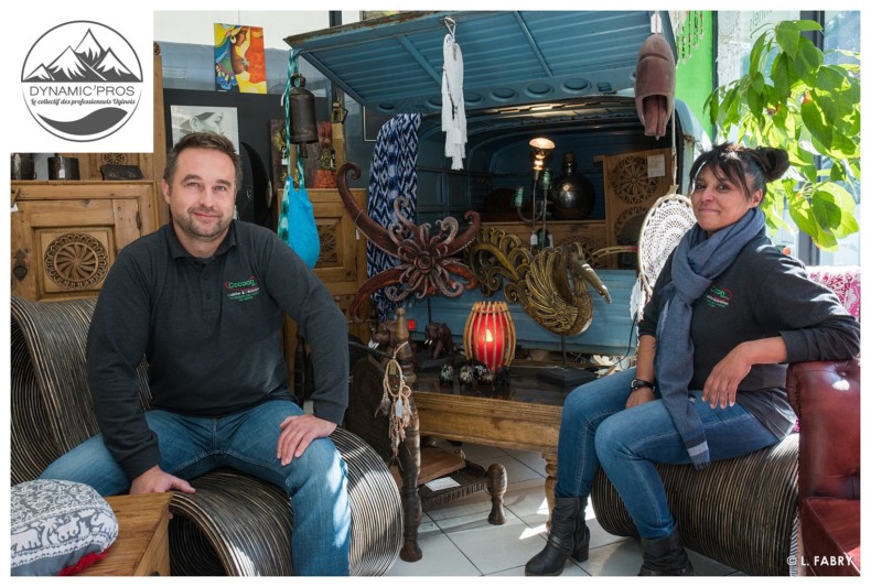 portrait des vendeurs d'un magasin de meubles et décoration en Savoie