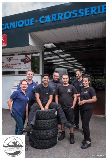 portrait d'une équipe de garagistes en Savoie (Ugine)